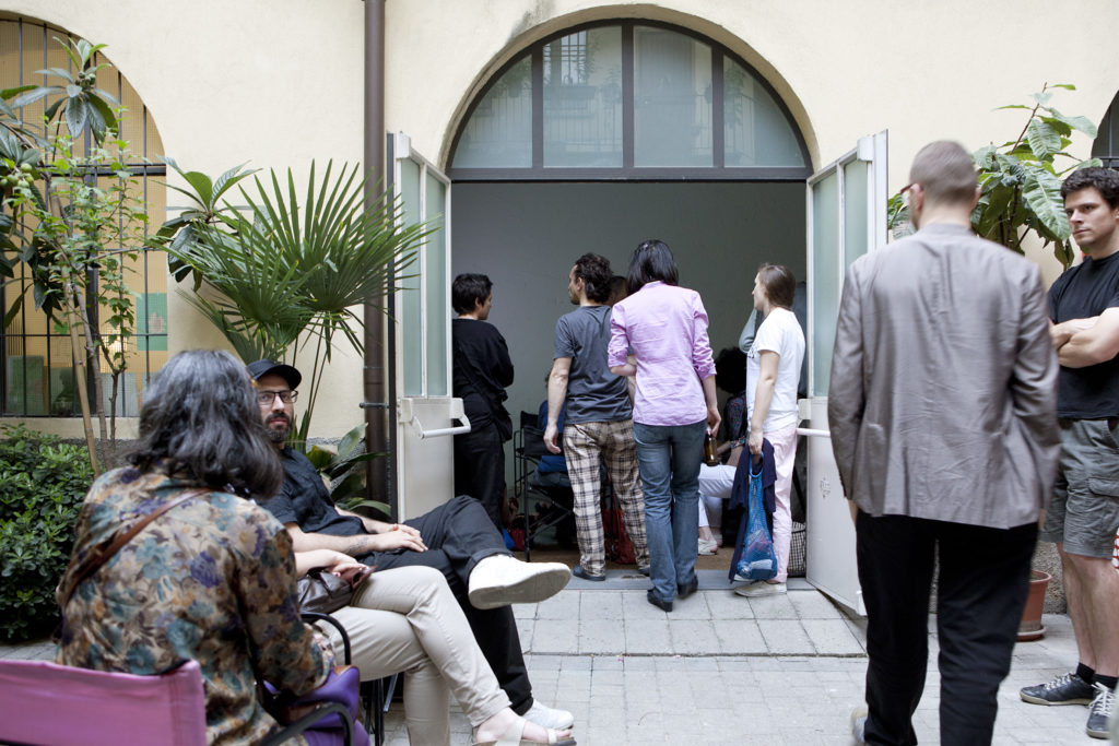 Plotting the urban Body - Open Studio, Installazione, Incontro, Viafarini, Milano 2012